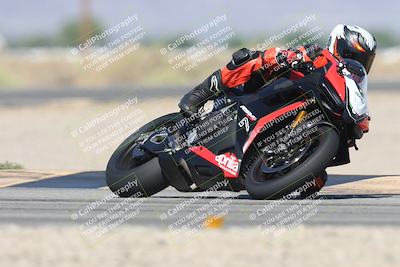 media/Oct-13-2025-Moto Forza (Mon) [[a66d839500]]/3-B Group/Session 3 (Turn 16)/